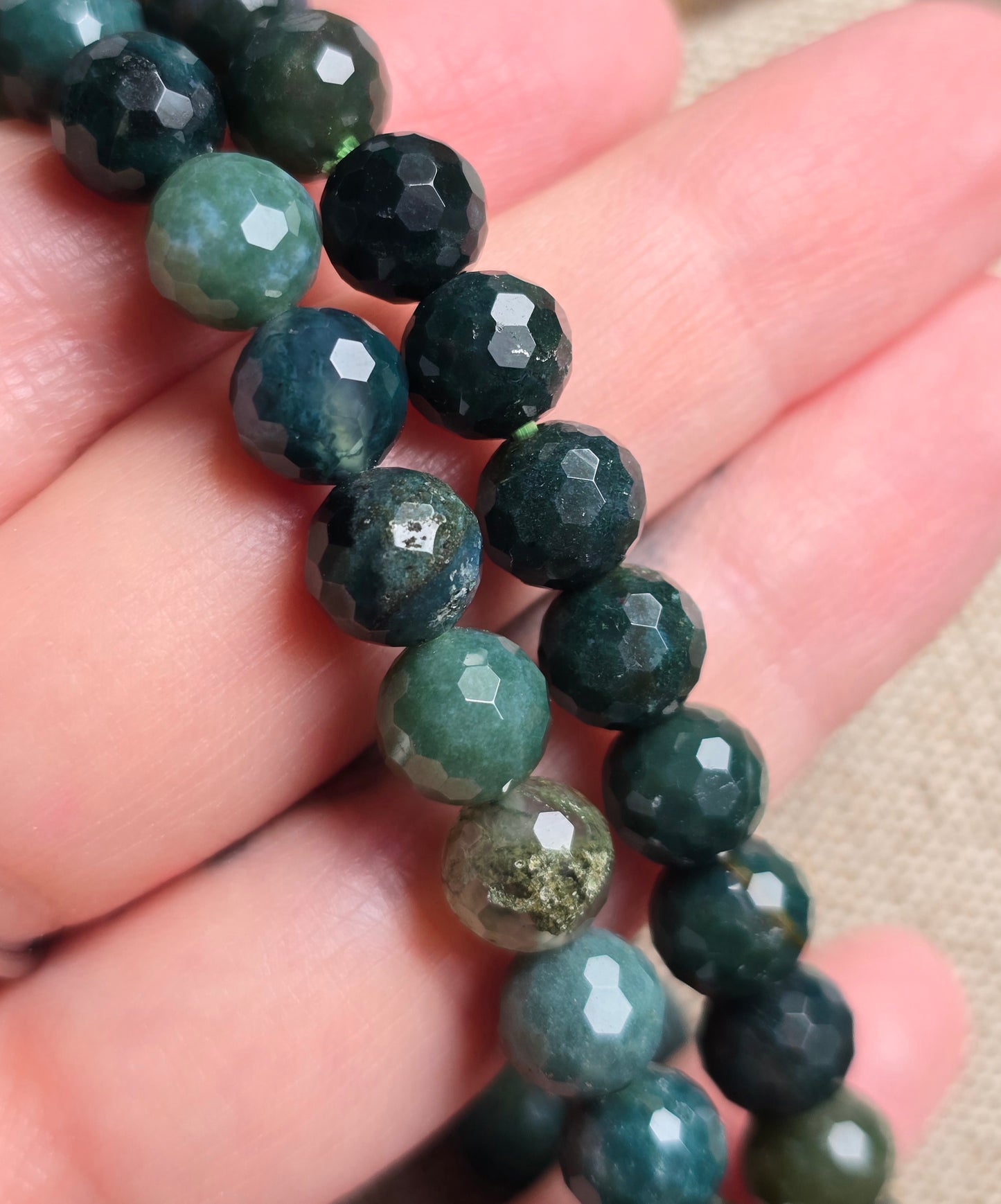 Facetterat armband – Mossagat