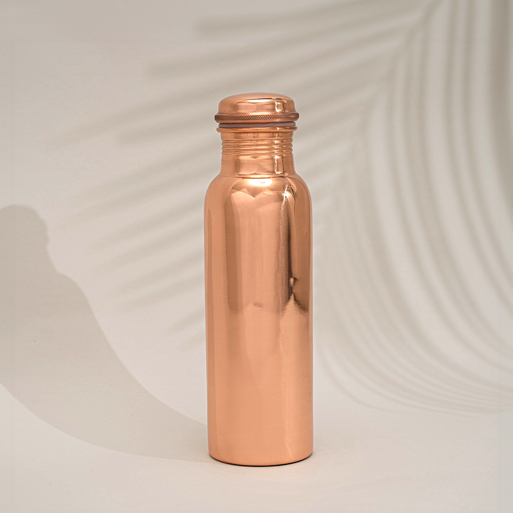 Handgjord kopparflaska i tung kvalitet – högpolerad, ca 750 ml