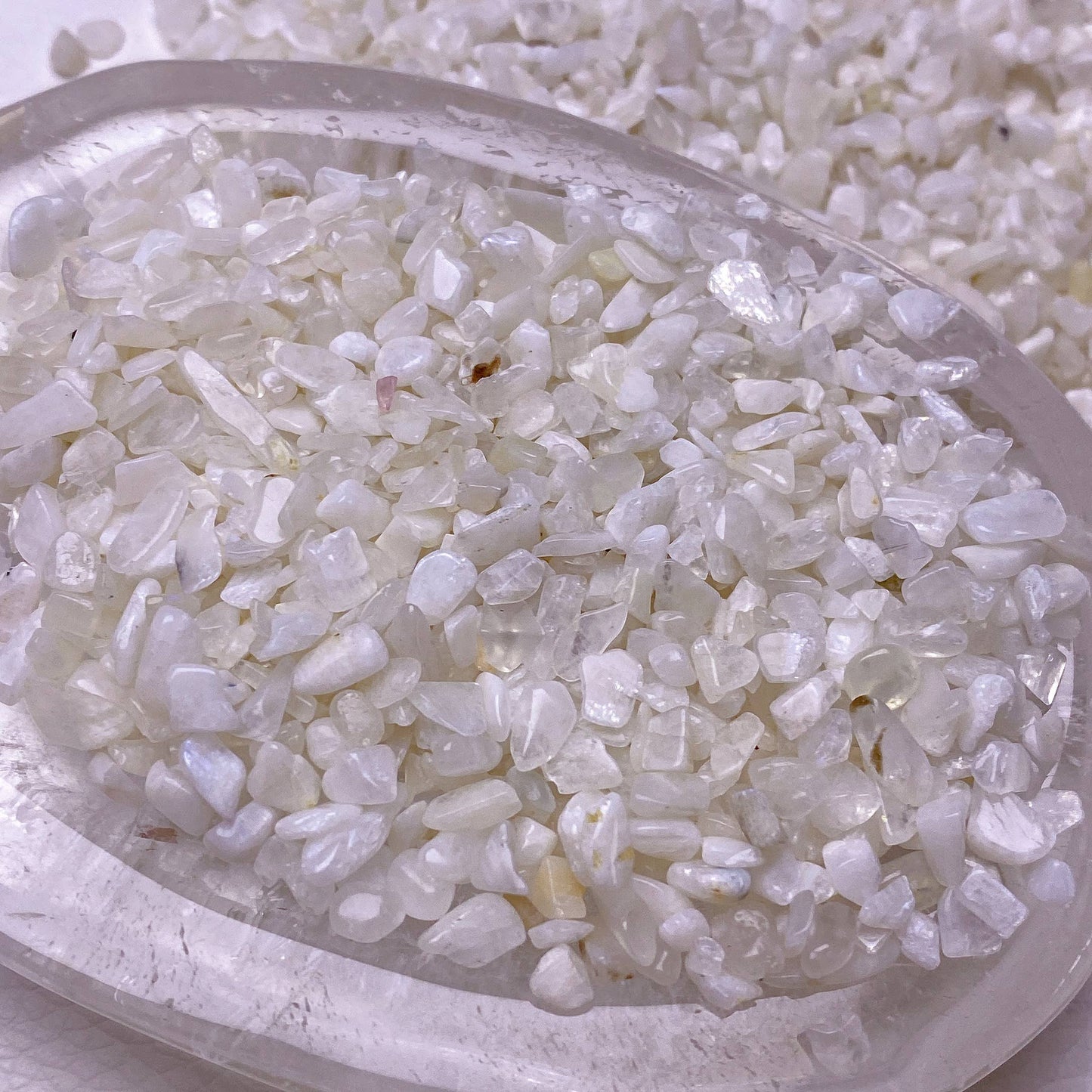 Vit månsten – högkvalitativa kristallchips, 50 g