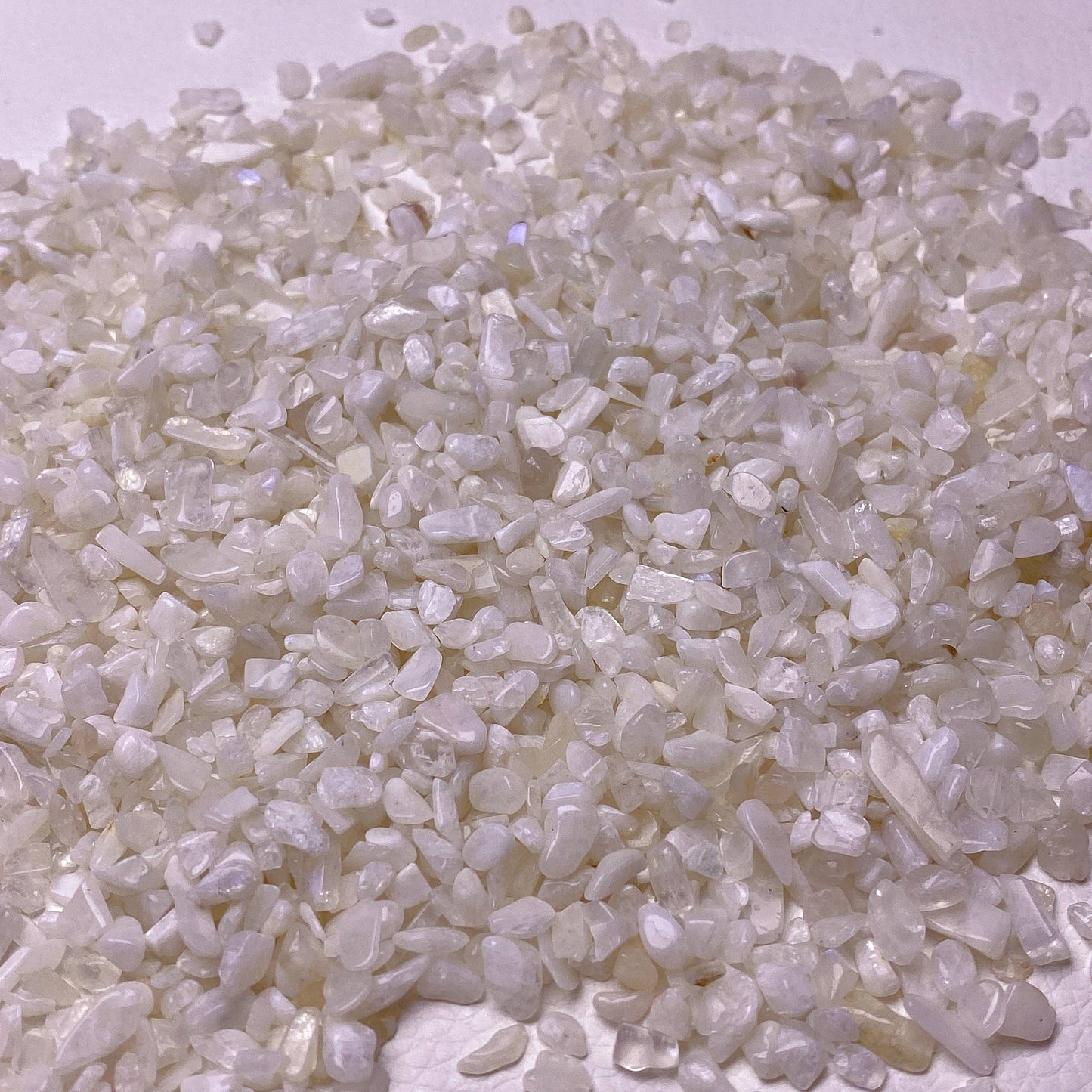 Vit månsten – högkvalitativa kristallchips, 50 g