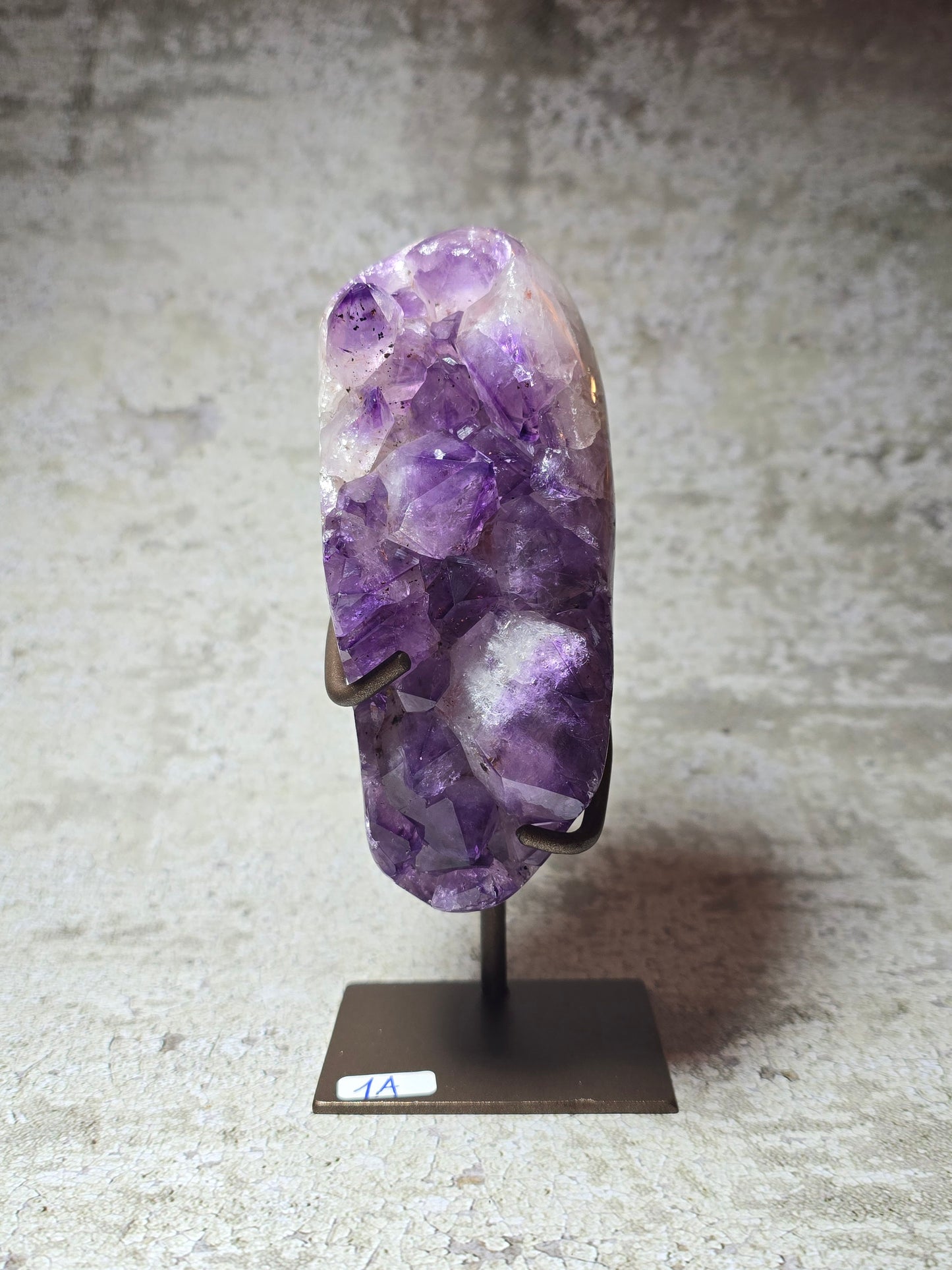 Ametist, kluster på stativ 1A