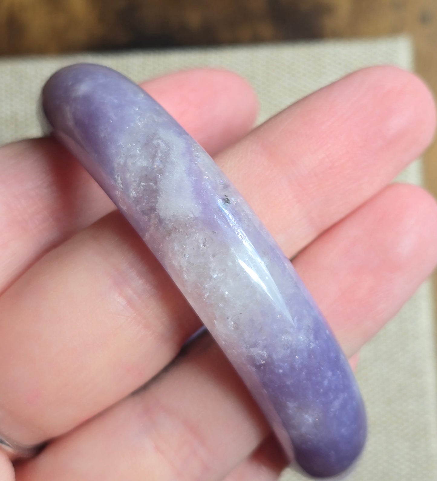Half Bangle – Lepidolit med klar kvarts