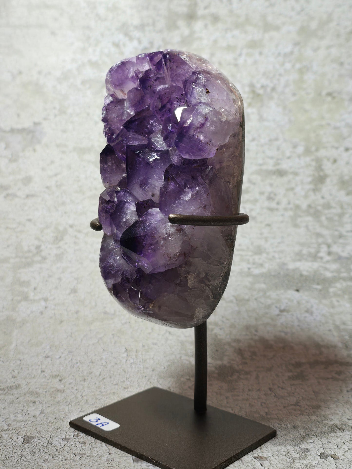 Ametist, kluster på stativ 3A