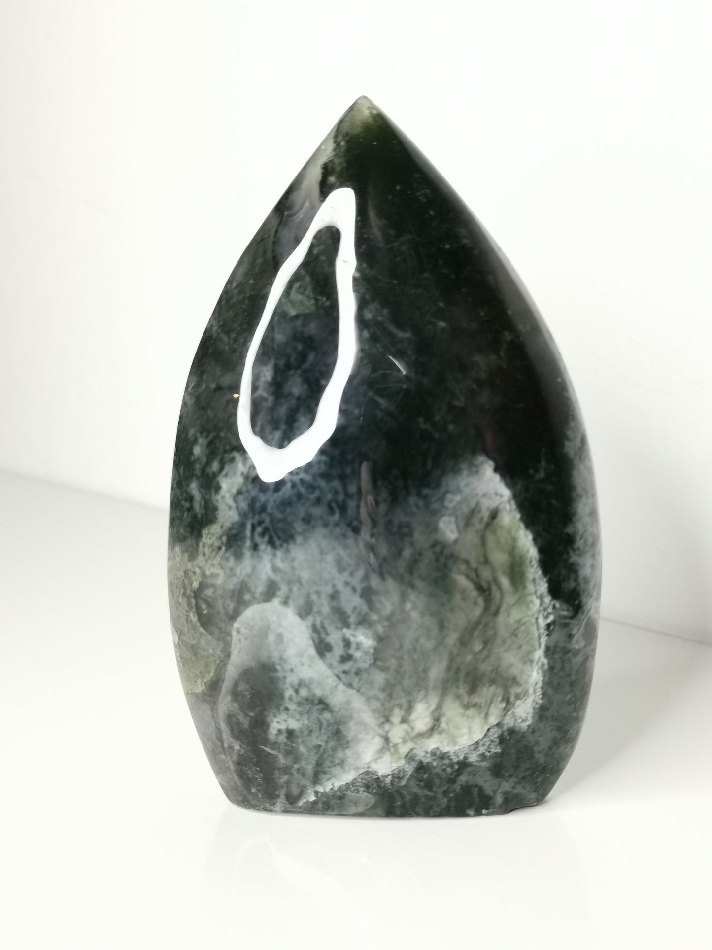 Mossagat Friform – Naturlig Stabilitet och Balans