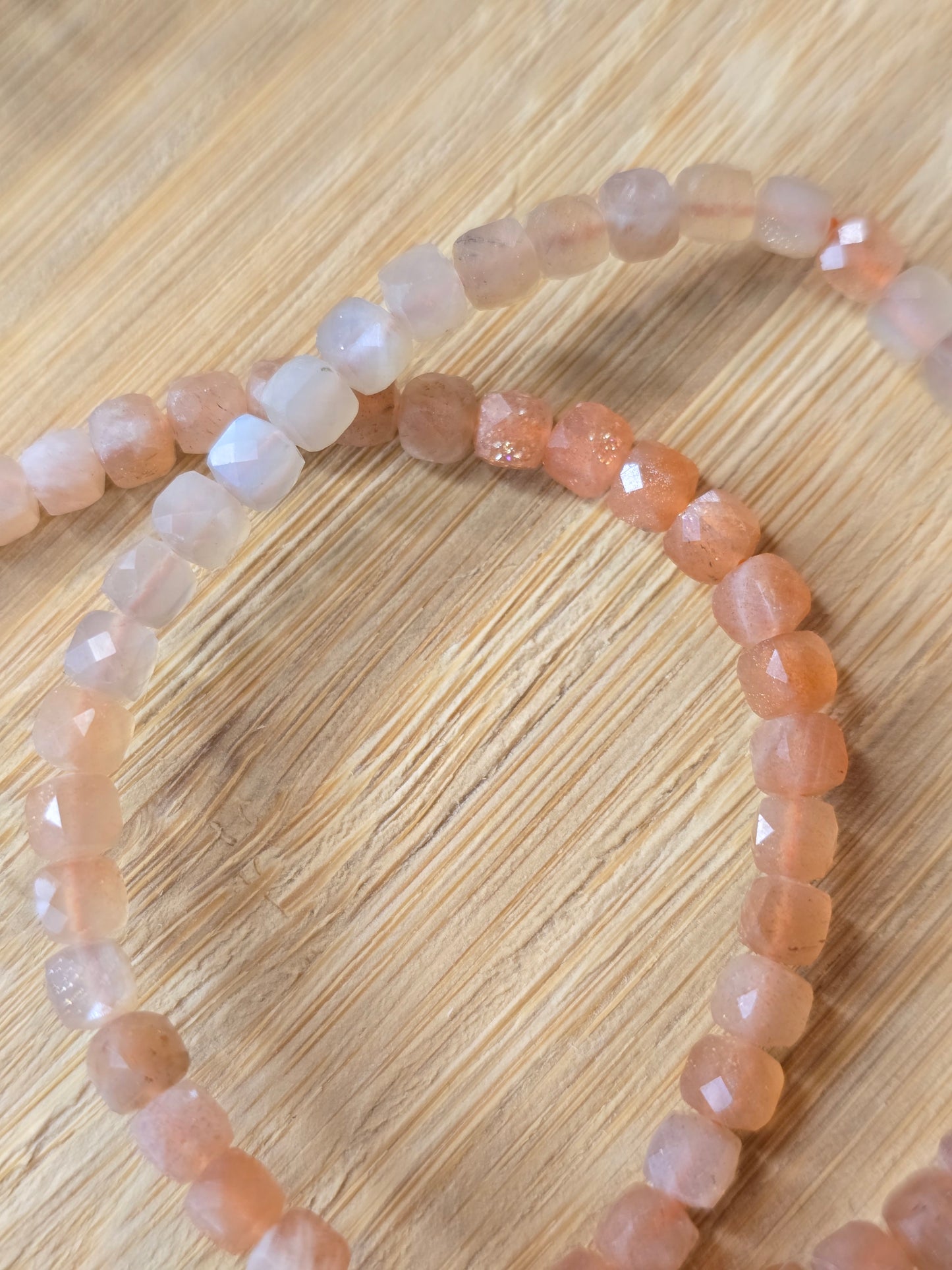 Mån- & Solportal – Facetterat Harmoniarmband