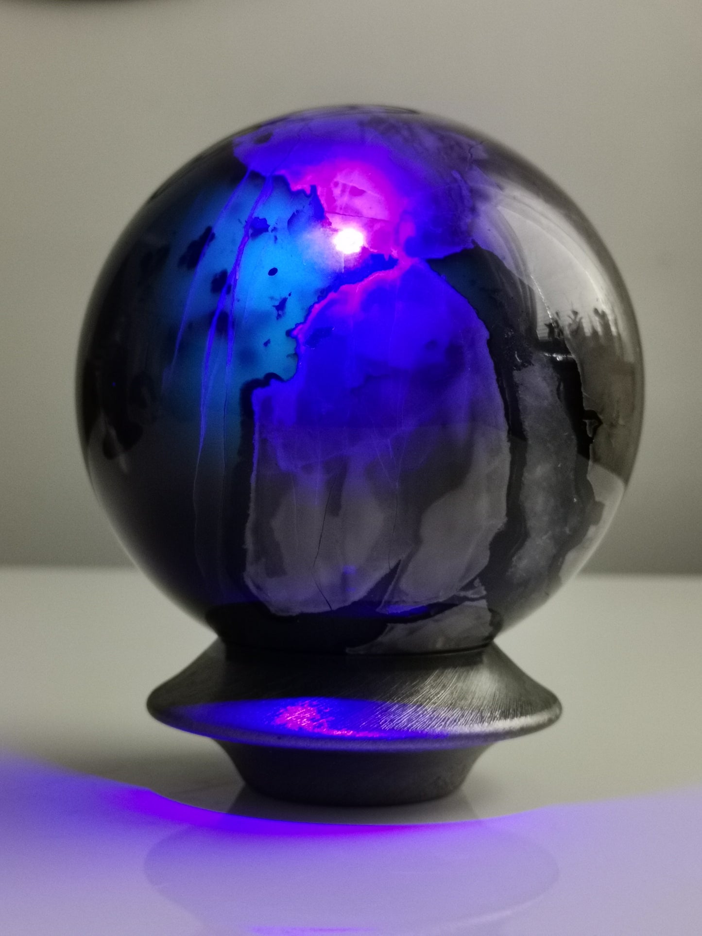 Volcano Agat UV-Reaktivt Klot 10,6 cm – Grön Eld