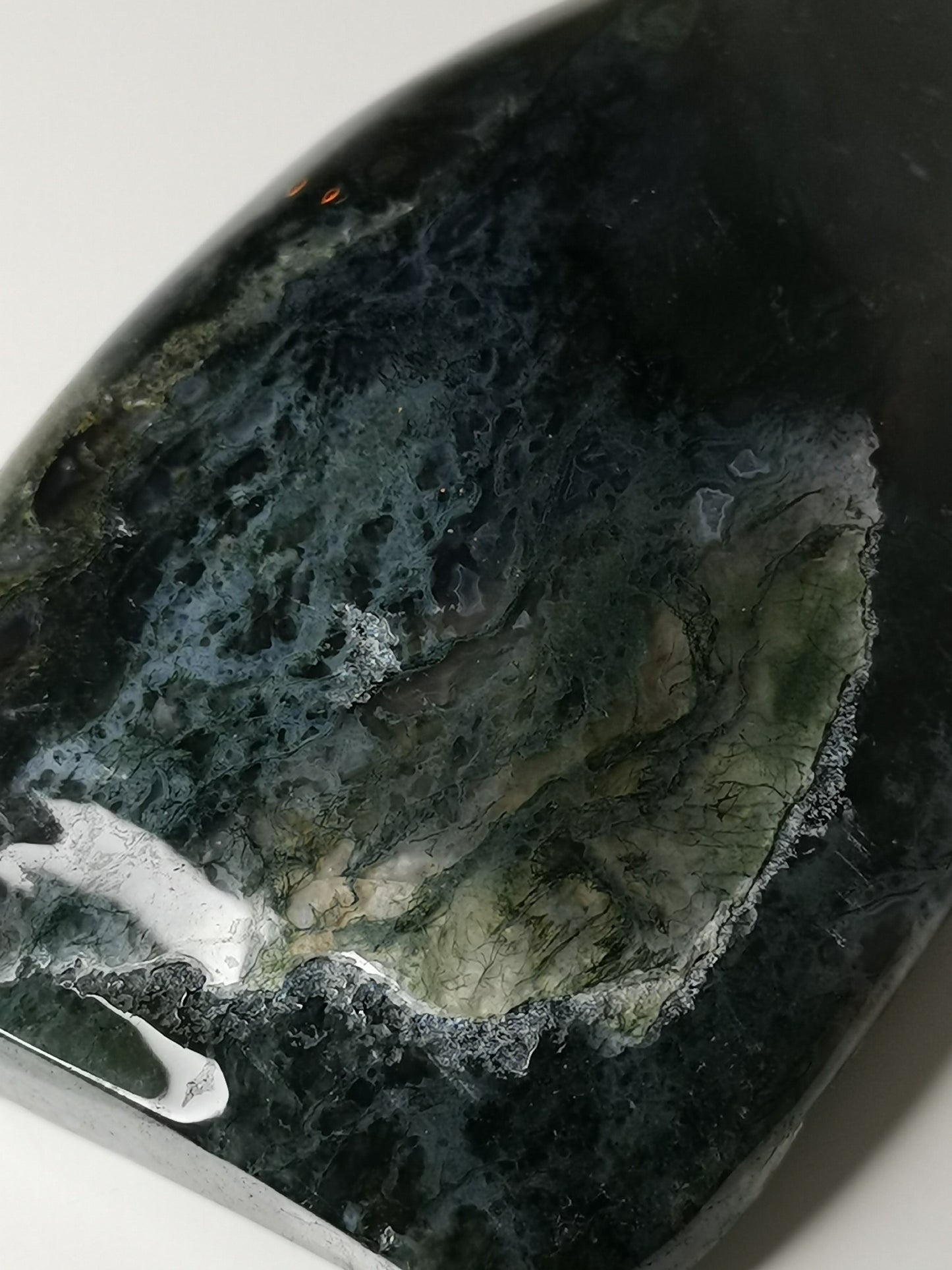 Mossagat Friform – Naturlig Stabilitet och Balans