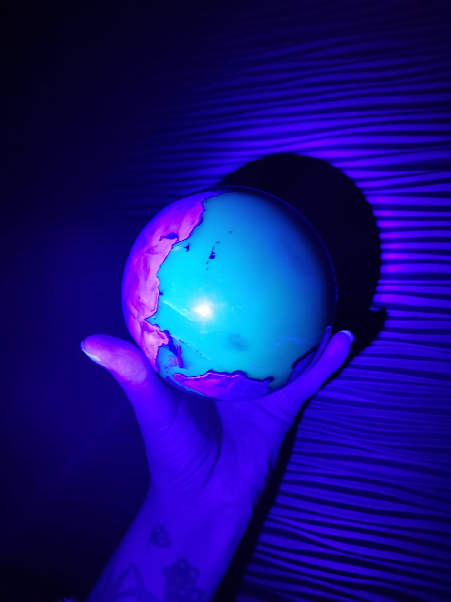 Volcano Agat UV-Reaktivt Klot 10,6 cm – Grön Eld