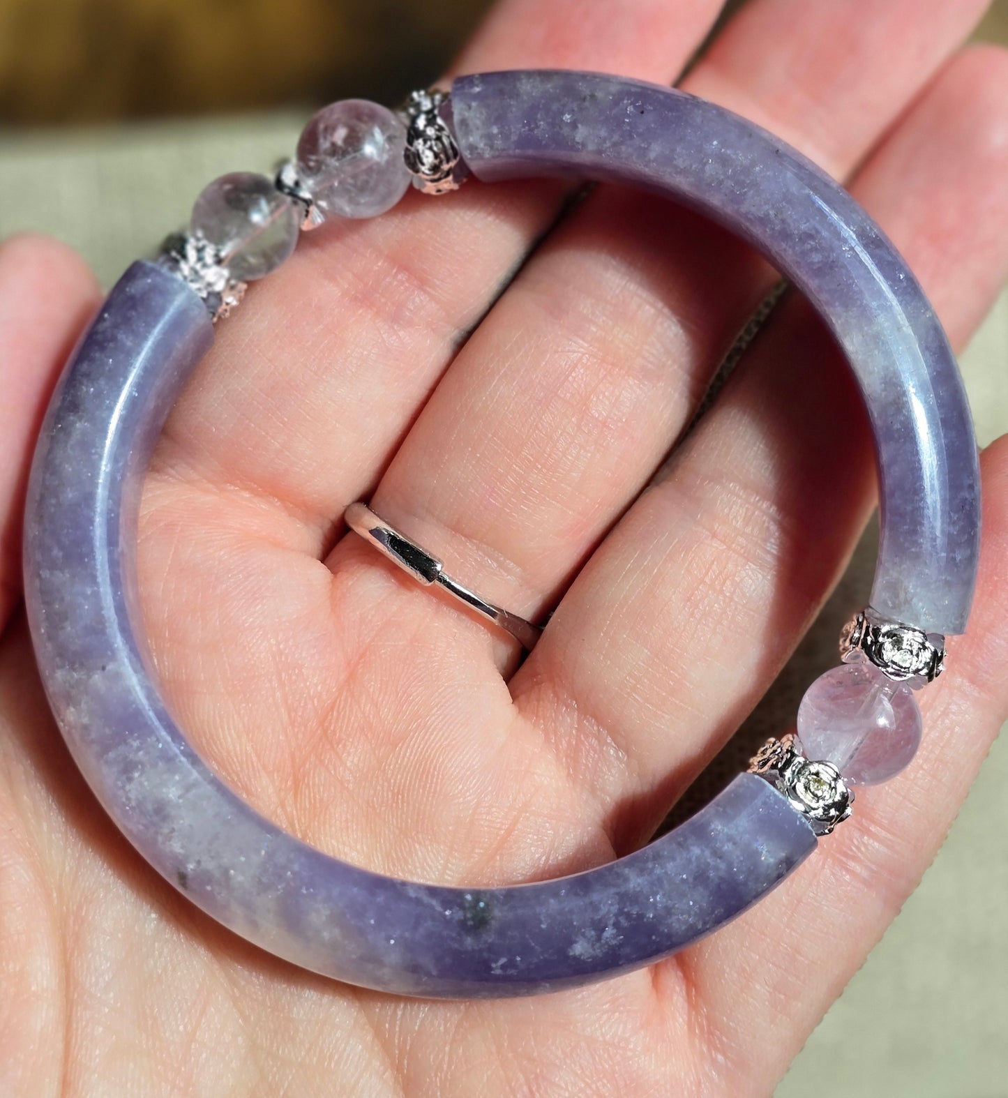 Half Bangle – Lepidolit med klar kvarts